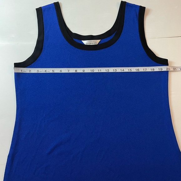 Exclusively Misook Shell Tank Top Set of 2 Black And Blue with Black Trim Size L - Picture 10 of 11